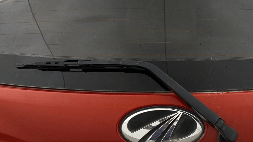 2016 Mahindra Kuv100 K8 D 6 STR, Diesel, Manual, 1,29,650 km, Rear Wiper