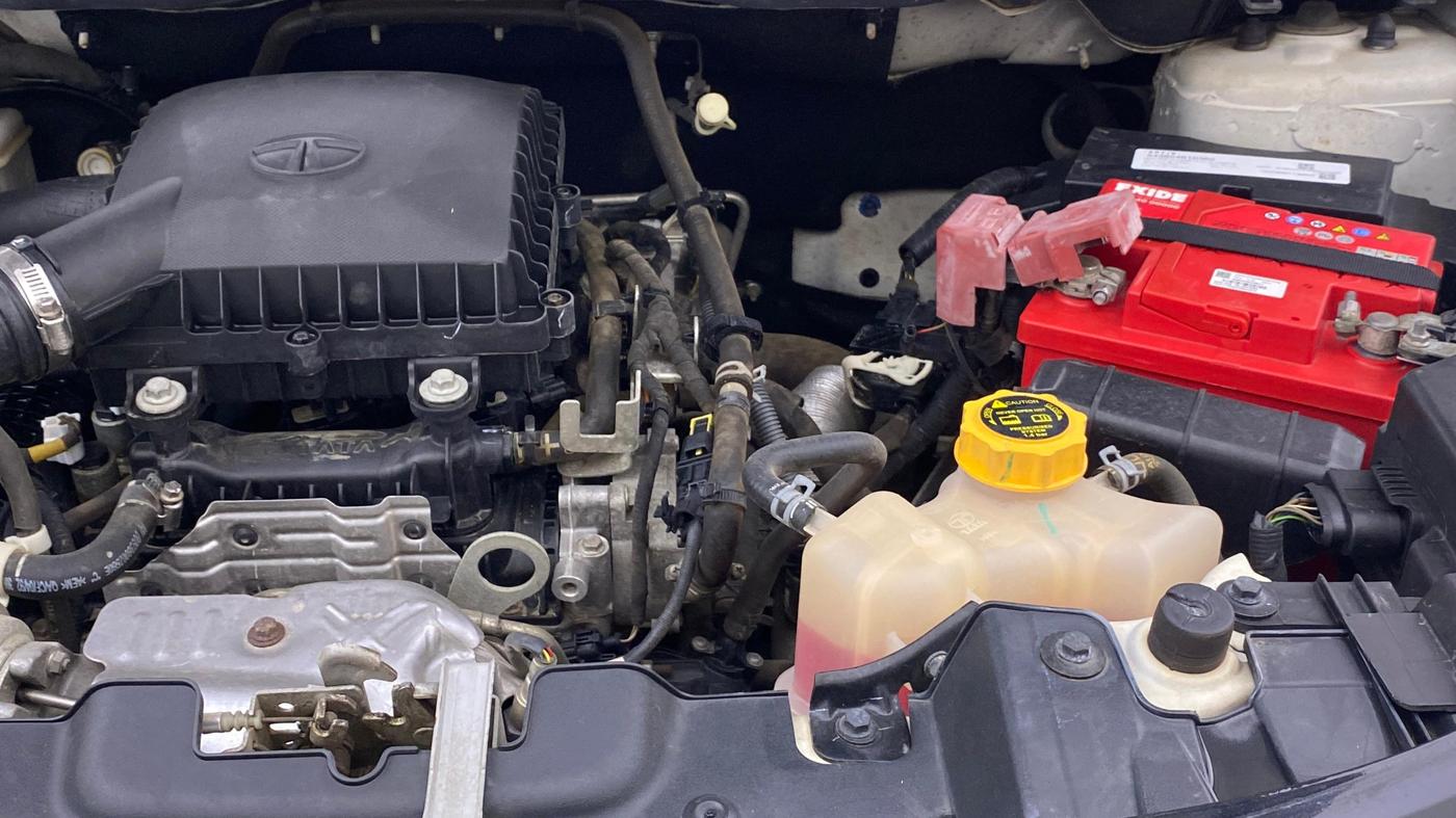 2023 Tata NEXON XZ PLUS PETROL, Petrol, Manual, 45,770 km, Engine View - Left