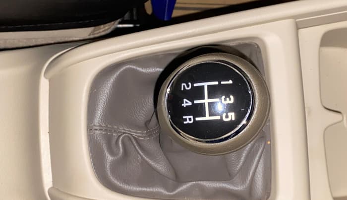 2023 Maruti Ertiga VXI SHVS, Petrol, Manual, 9,131 km, Gear Lever