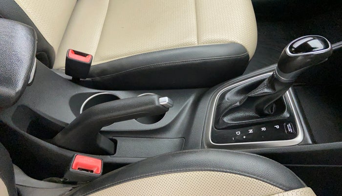 2018 Hyundai Verna 1.6 SX VTVT AT (O), Petrol, Automatic, 47,221 km, Gear Lever