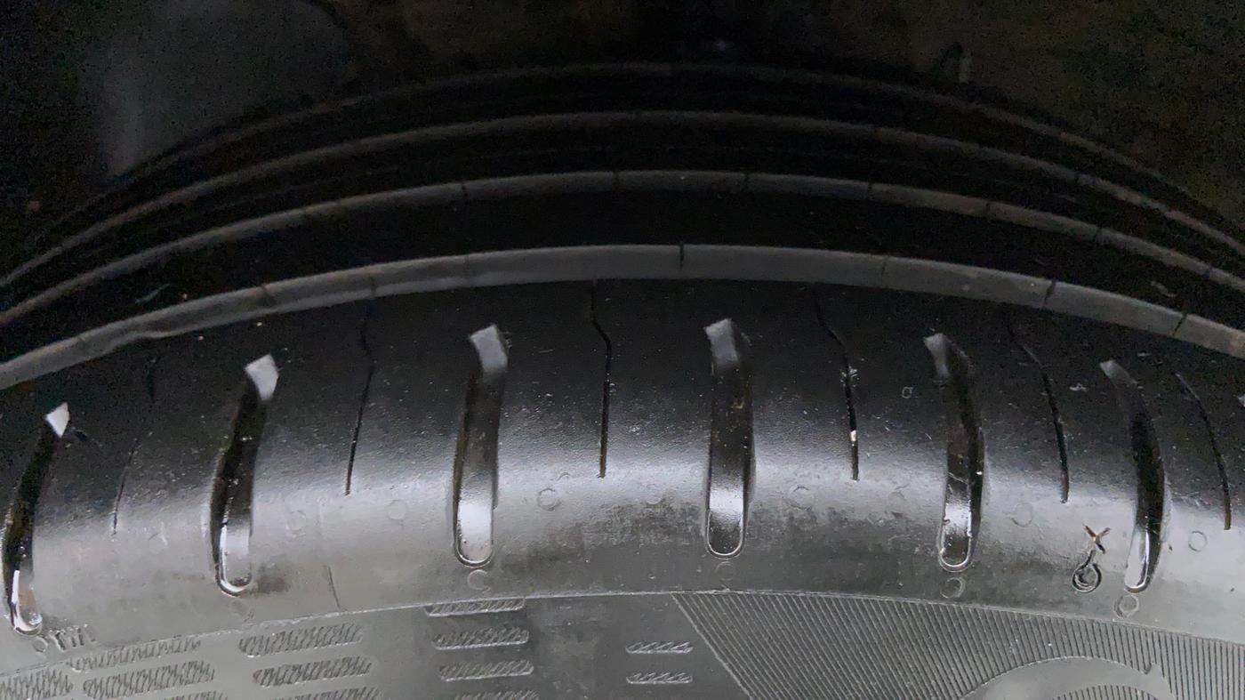 2018 Hyundai Verna 1.6 SX VTVT AT (O), Petrol, Automatic, 47,221 km, Left Front Tyre Tread