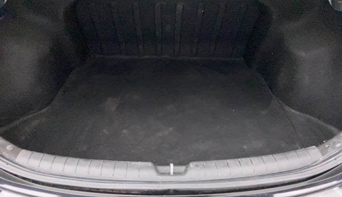 2018 Hyundai Verna 1.6 SX VTVT AT (O), Petrol, Automatic, 47,221 km, Boot Inside