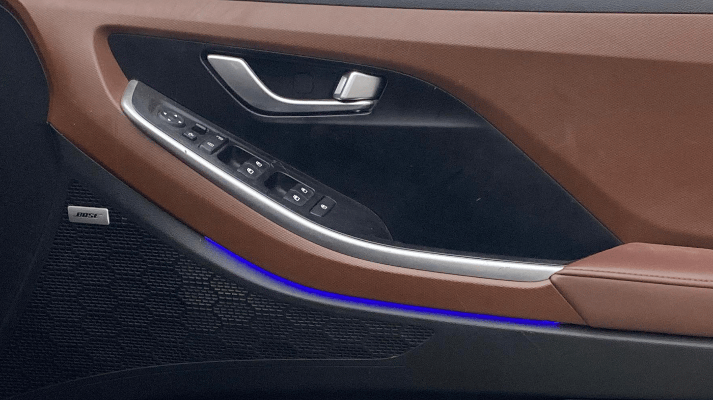 2022 Hyundai ALCAZAR PLATINUM(O) 7STR 2.0 AT, Petrol, Automatic, 52,433 km, Driver Side Door Panels Control