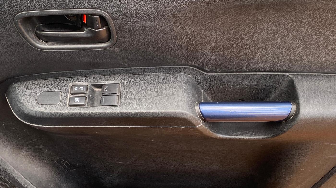 2021 Maruti IGNIS SIGMA 1.2, Petrol, Manual, 70,741 km, Driver Side Door Panels Control