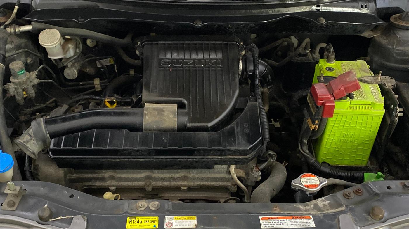 2014 Maruti Swift VXI, Petrol, Manual, 32,907 km, Engine View