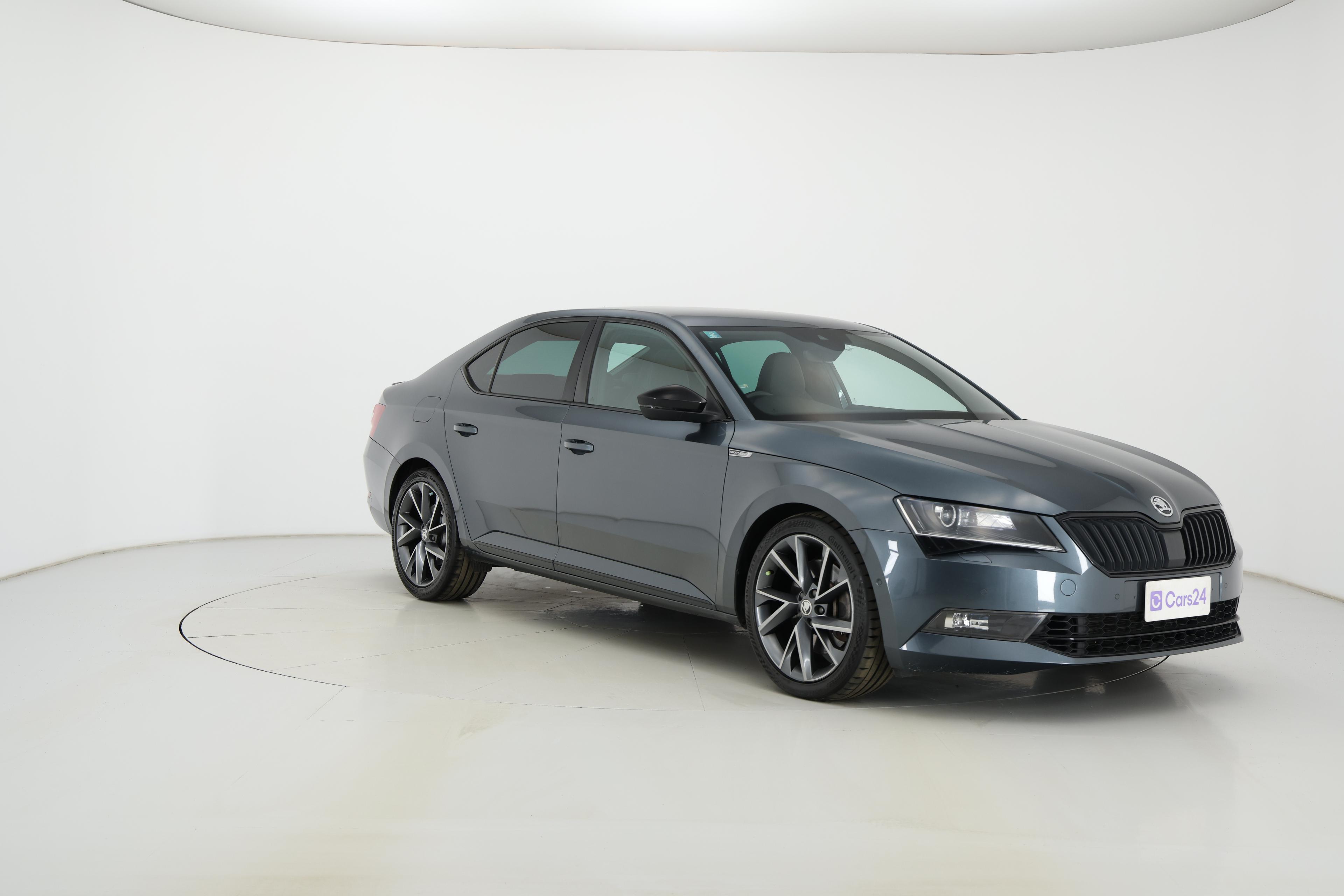 SKODA Superb image