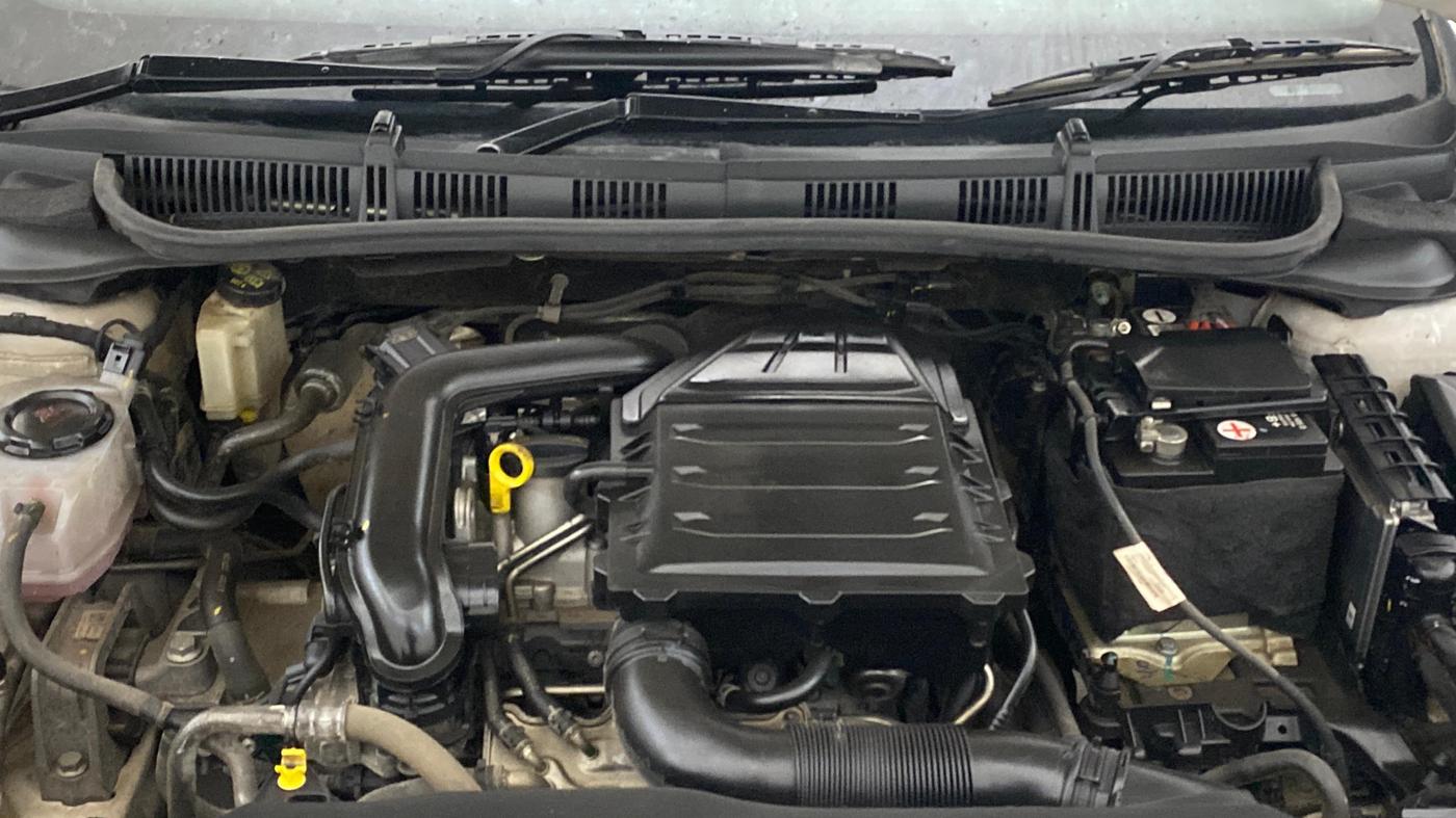 2023 Volkswagen VIRTUS HIGHLINE TSI 1.0 MT, Petrol, Manual, 56,776 km, Engine View