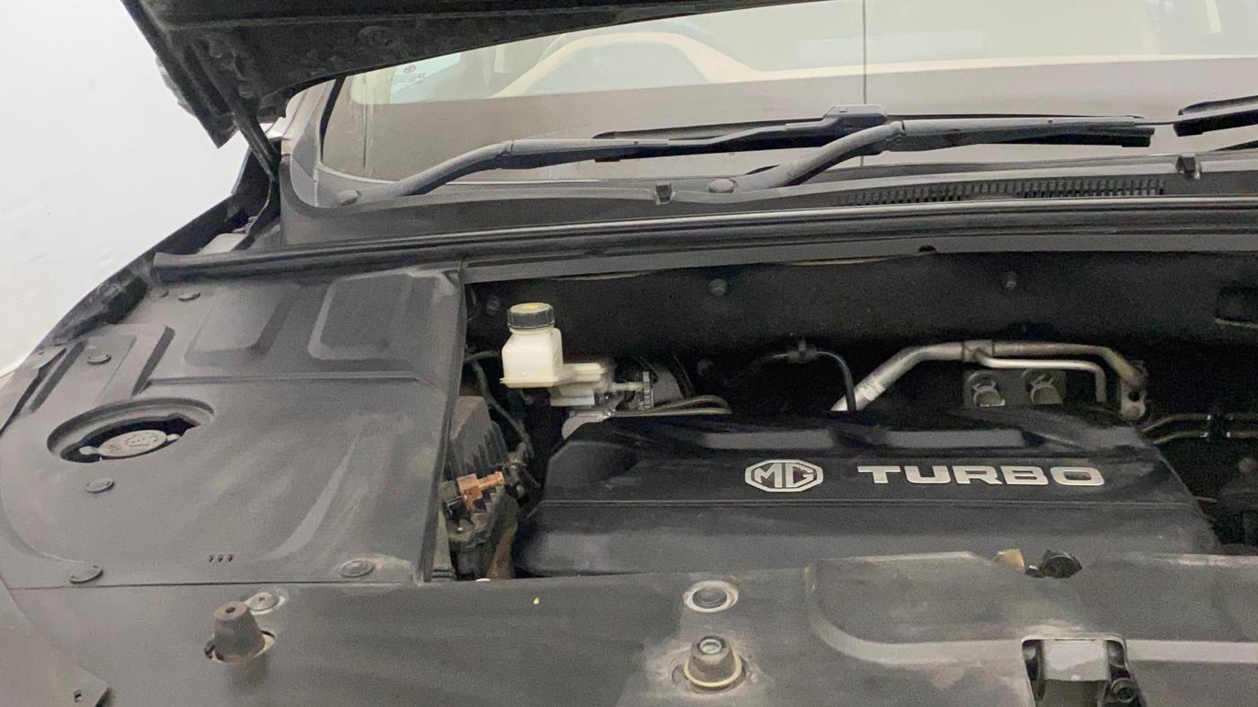 2023 MG HECTOR PLUS SAVVY PRO 1.5 TURBO CVT 7 STR, Petrol, Automatic, 18,563 km, Engine View - Right