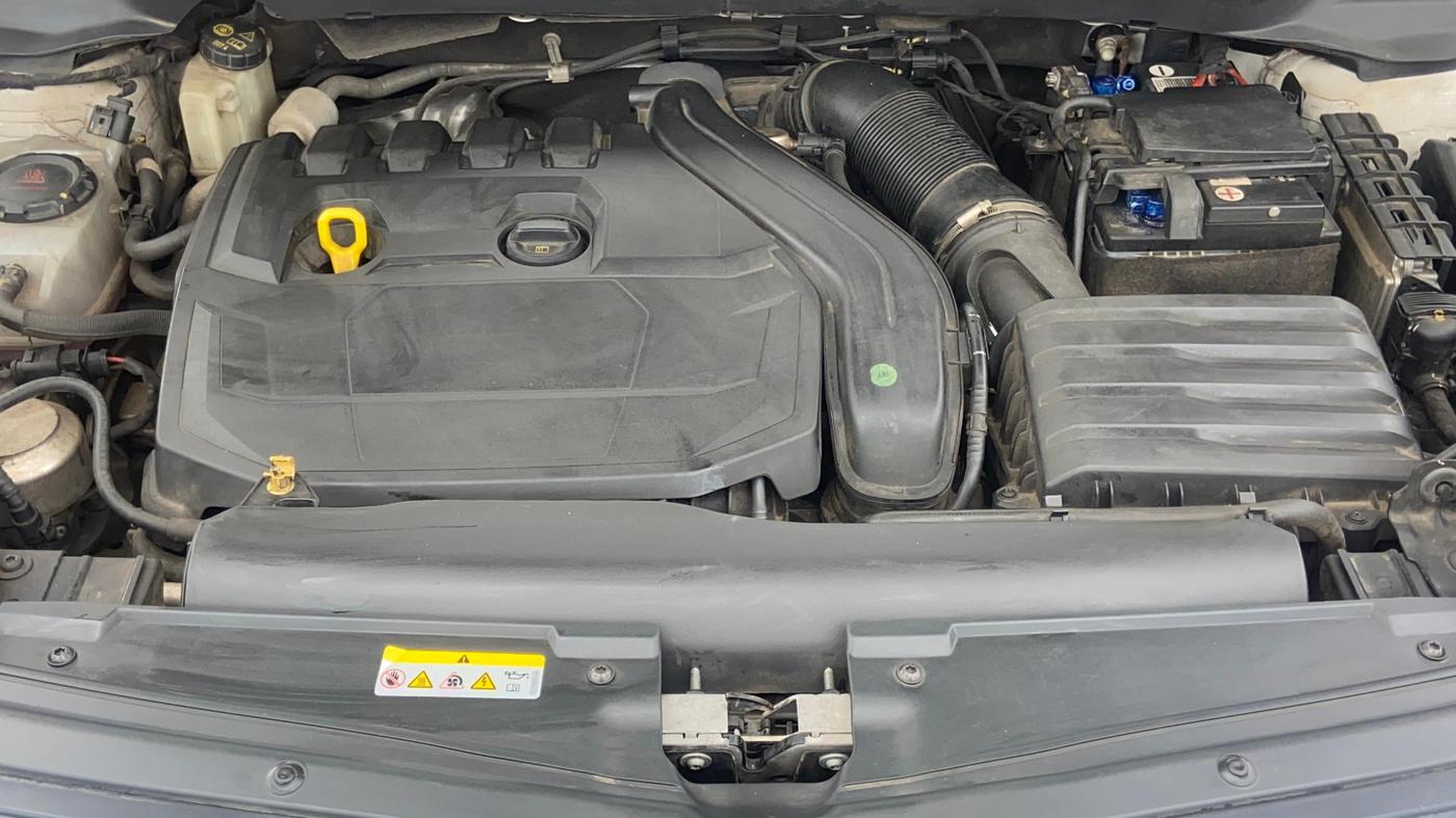 2021 Skoda KUSHAQ STYLE 1.5L TSI MT, Petrol, Manual, 56,418 km, Engine View