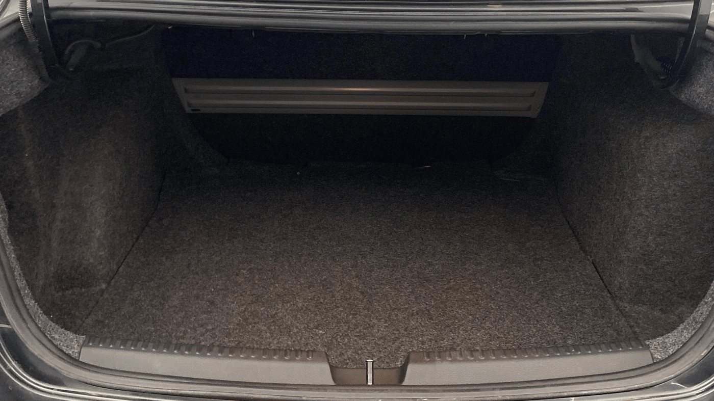 2019 Skoda Rapid STYLE 1.6 MPI, Petrol, Manual, 56,990 km, Boot Inside