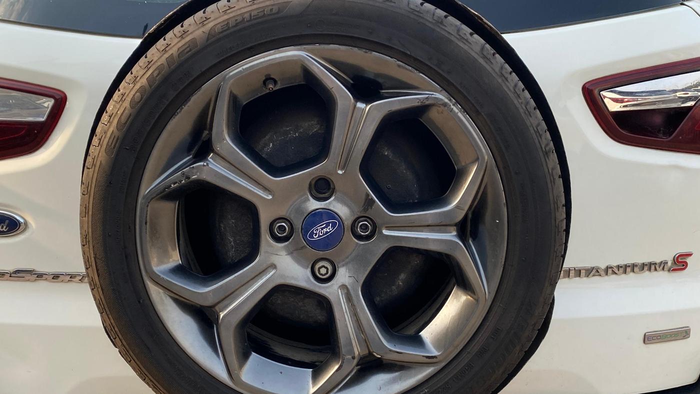 2019 Ford Ecosport TITANIUM 1.0L ECOBOOST SPORTS(SUNROOF), Petrol, Manual, 1,16,779 km, Spare Tyre