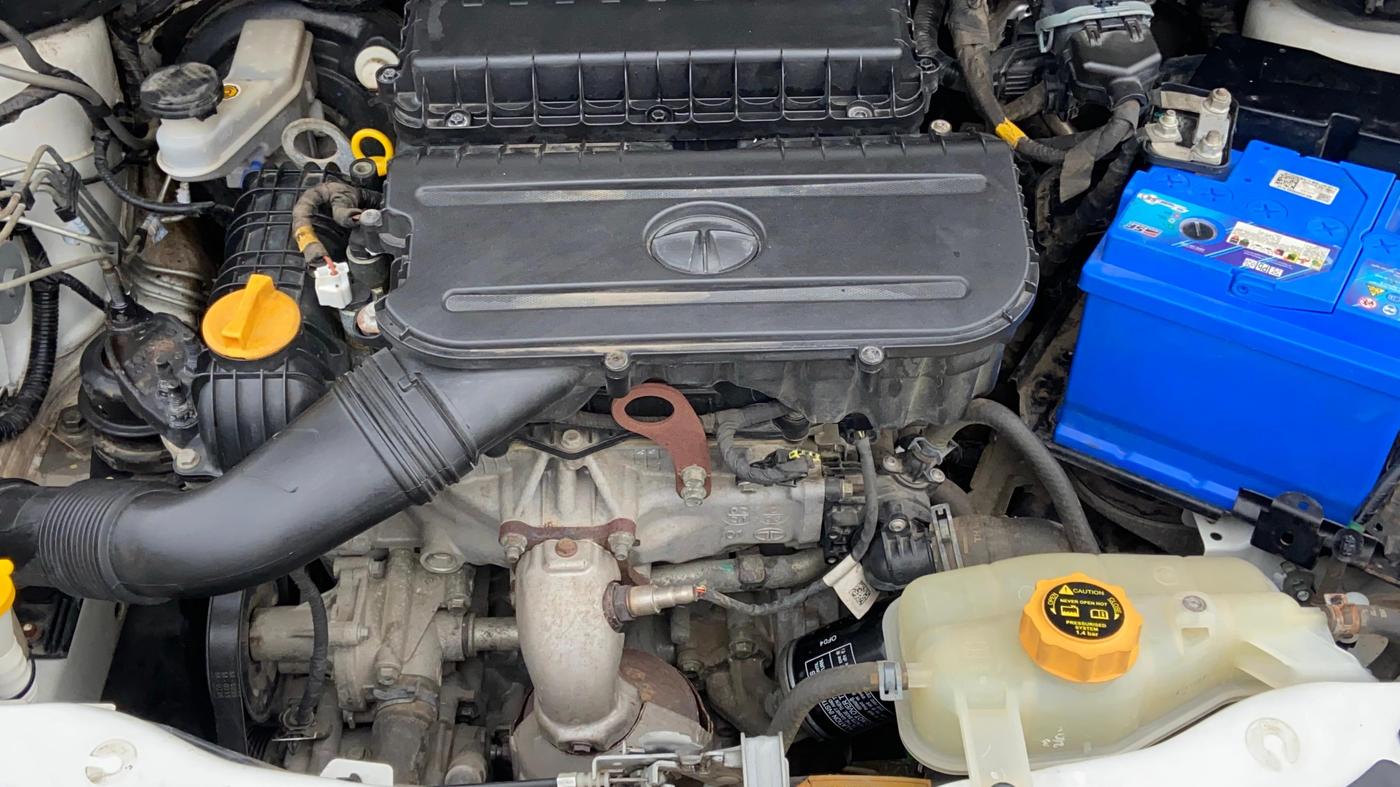2021 Tata Tiago XZ PLUS PETROL, Petrol, Manual, 28,380 km, Engine View