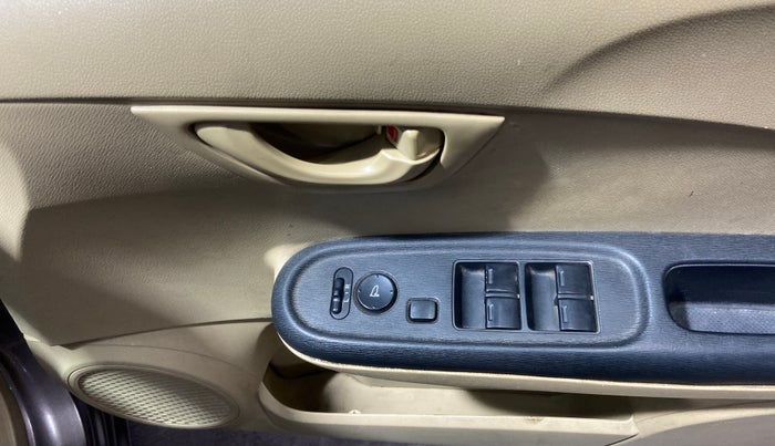 2015 Honda Amaze 1.2L I-VTEC S, Petrol, Manual, 89,918 km, Driver Side Door Panels Control