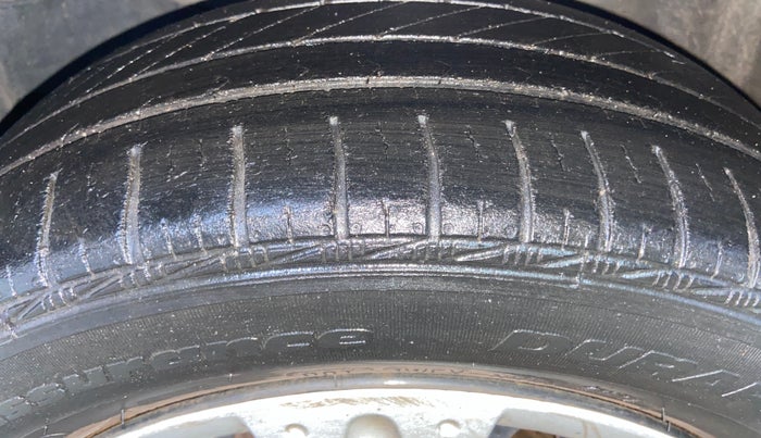 2015 Honda Amaze 1.2L I-VTEC S, Petrol, Manual, 89,918 km, Left Front Tyre Tread