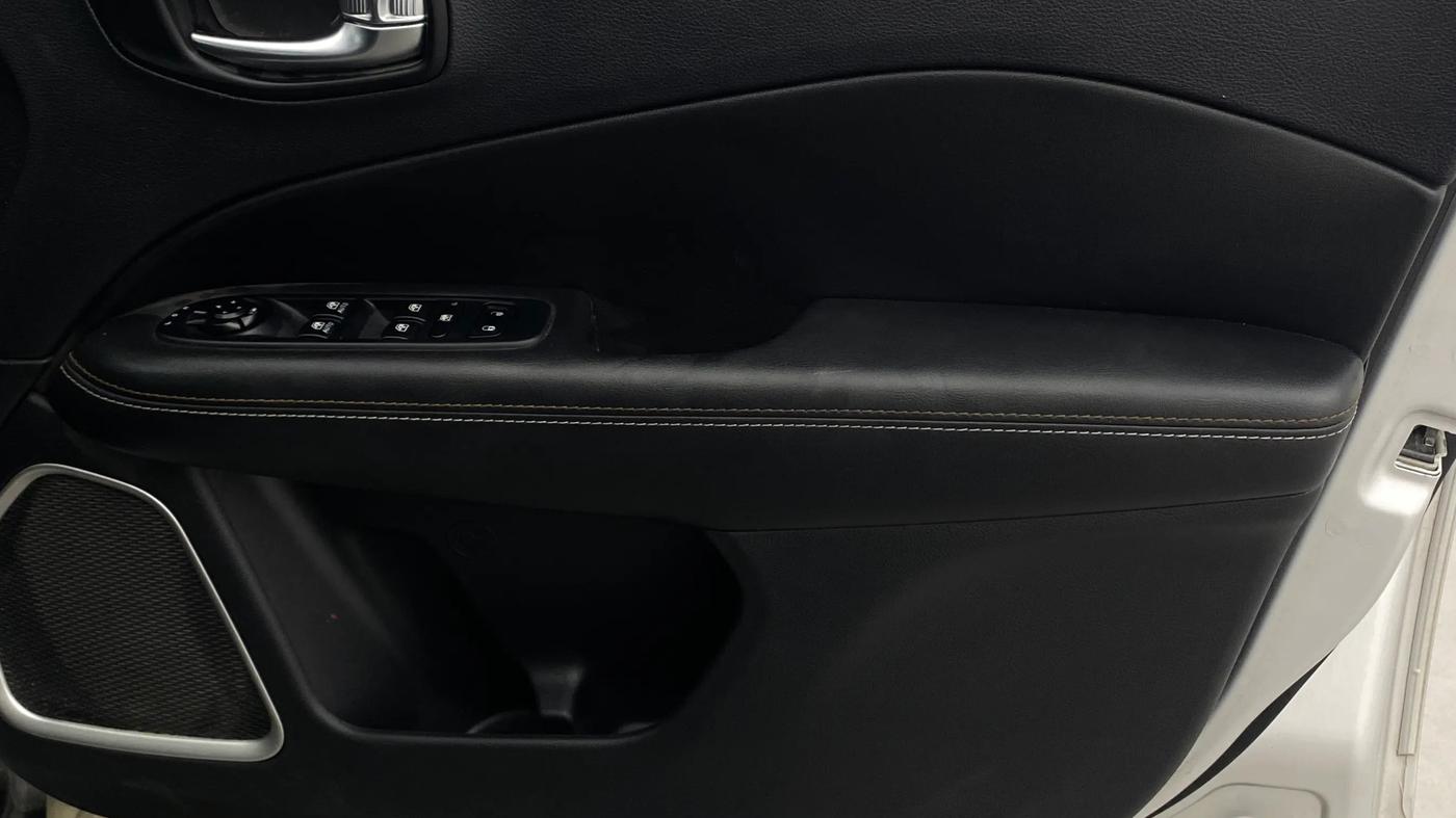 2019 Jeep Compass SPORT PLUS 1.4 PETROL, Petrol, Manual, 20,503 km, Driver Side Door Panels Control