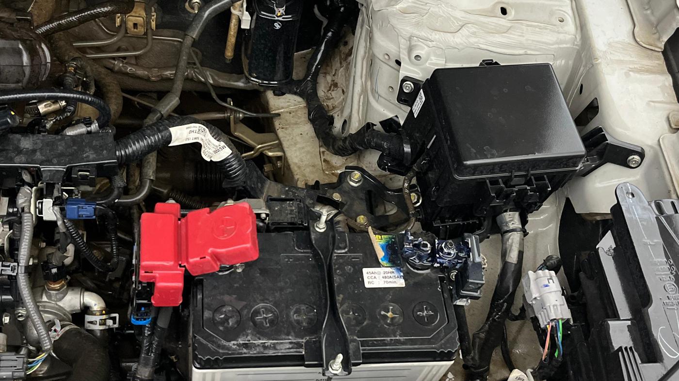 2023 Maruti BREZZA VXI SMART HYBRID, Petrol, Manual, 51,609 km, Engine View - Left
