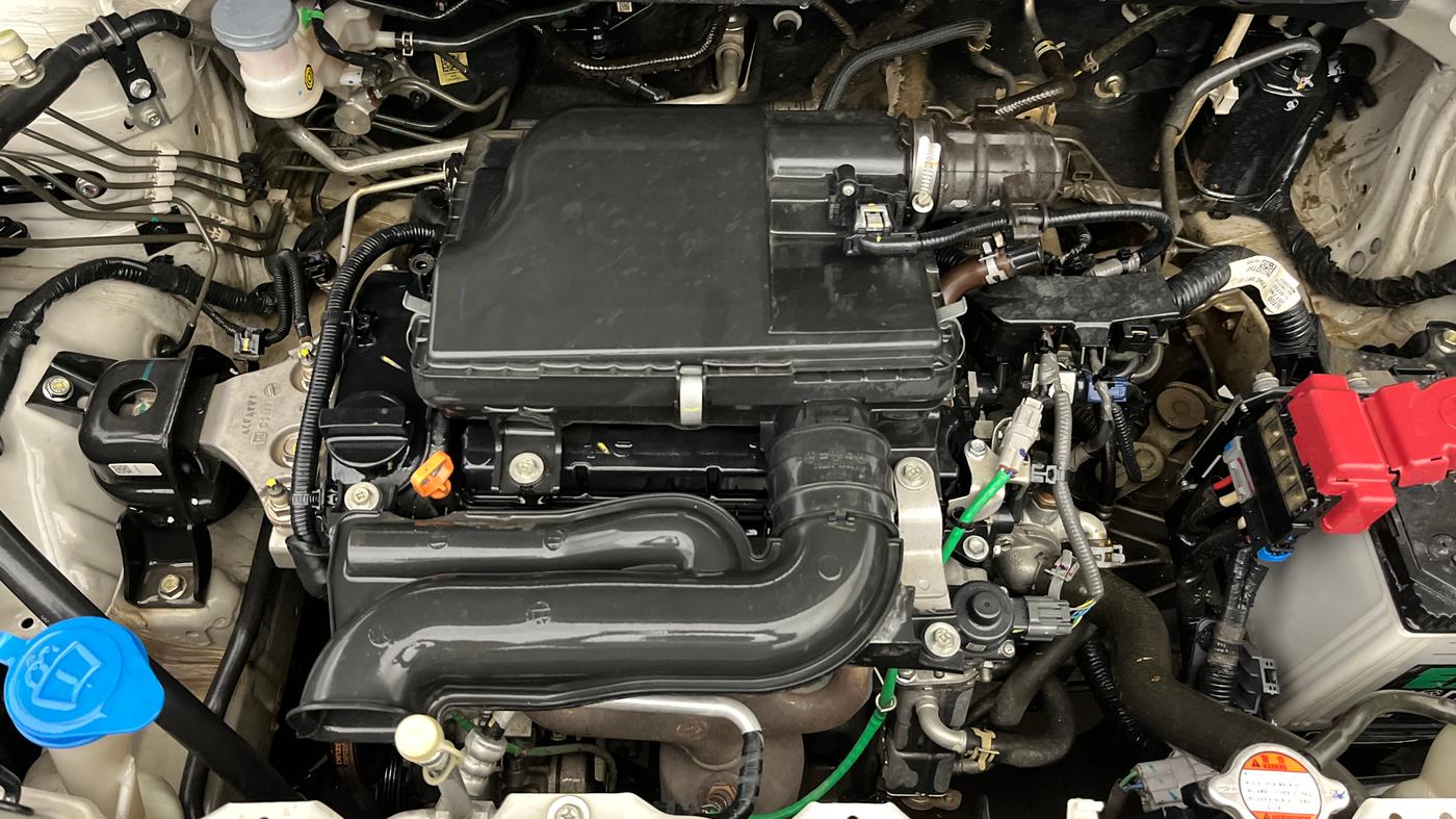 2023 Maruti BREZZA VXI SMART HYBRID, Petrol, Manual, 51,609 km, Engine View