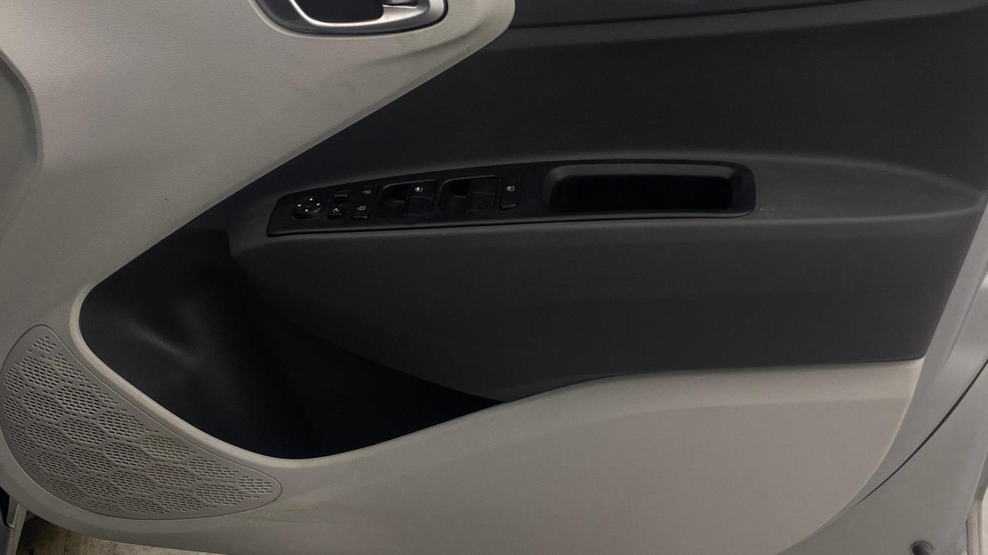 2020 Hyundai GRAND I10 NIOS SPORTZ AMT 1.2 KAPPA VTVT, Petrol, Automatic, 39,971 km, Driver Side Door Panels Control