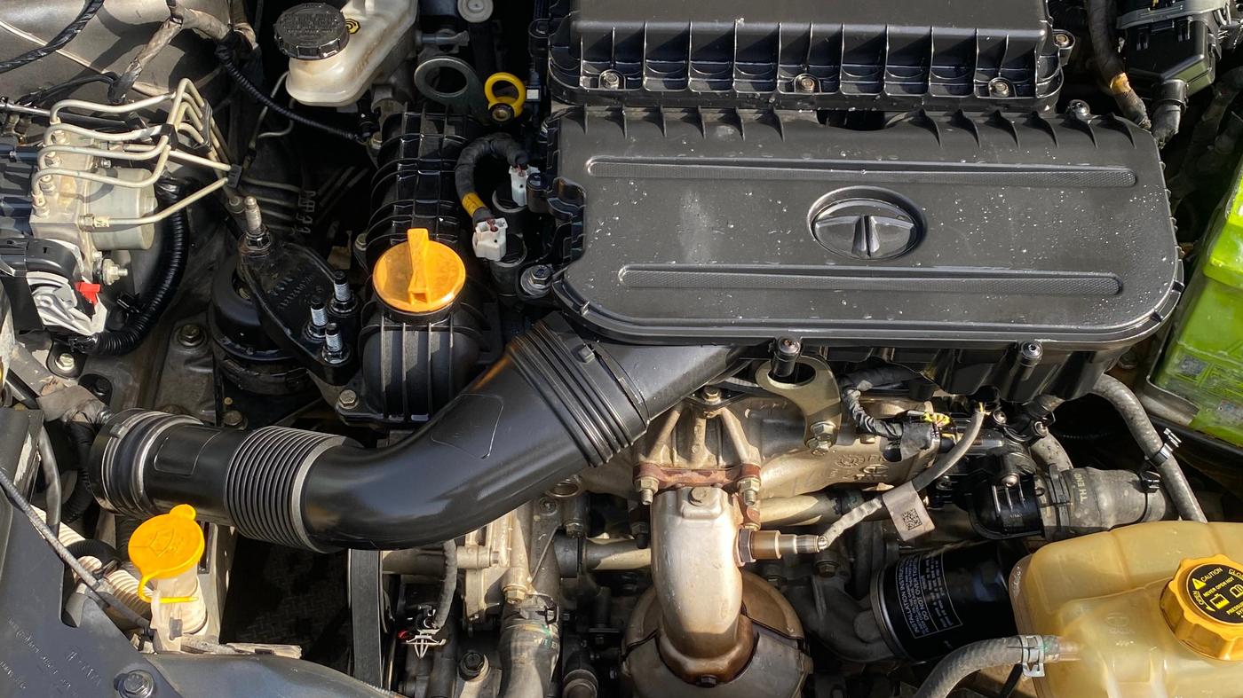 2021 Tata TIGOR XZ PETROL, Petrol, Manual, 76,557 km, Engine View - Right