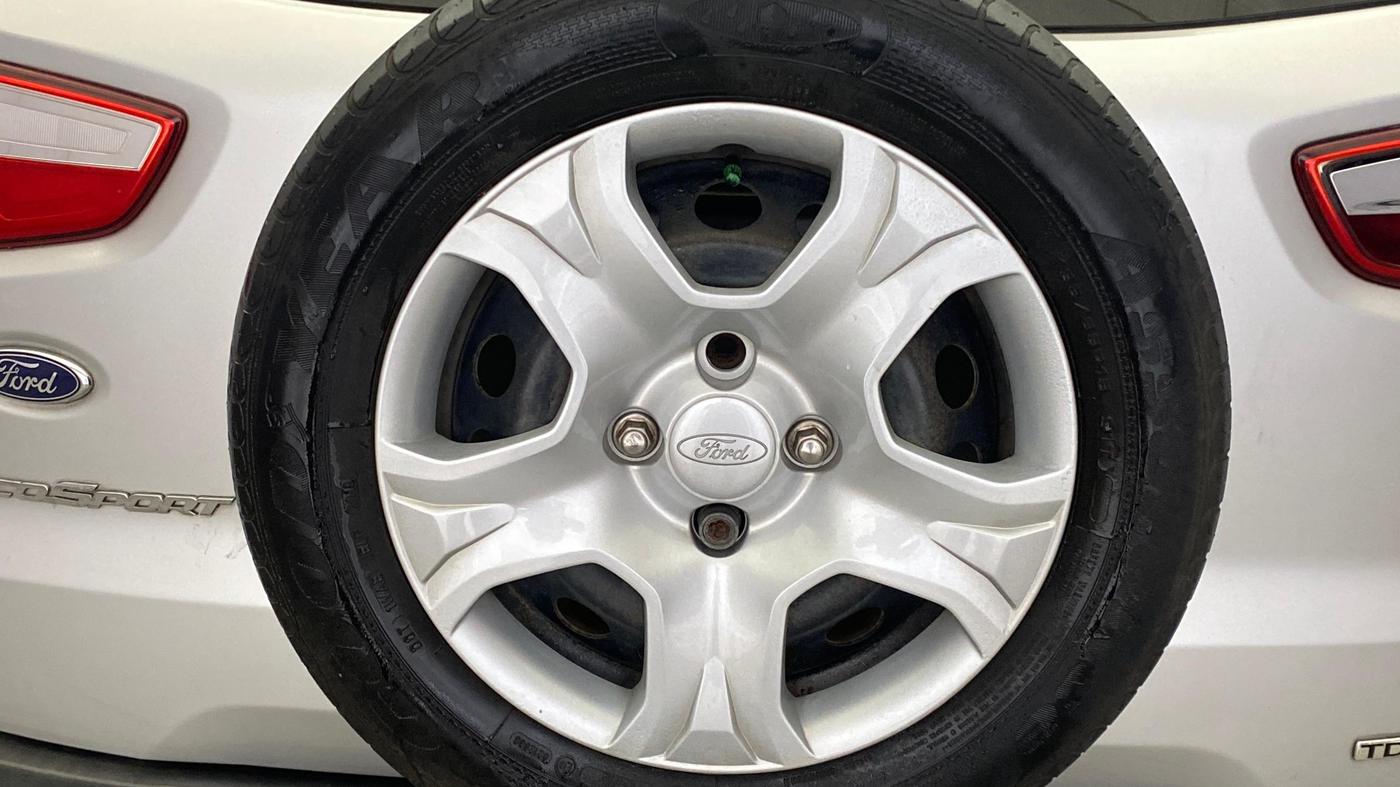 2013 Ford Ecosport TREND 1.5L DIESEL, Diesel, Manual, 1,45,331 km, Spare Tyre