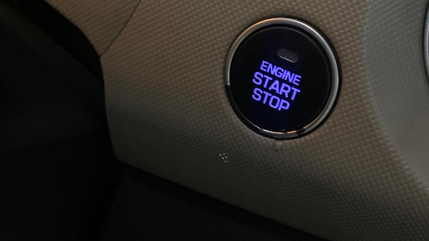 2014 Hyundai Grand i10 ASTA (O) 1.2 KAPPA VTVT, Petrol, Manual, 37,686 km, Keyless Start/ Stop Button