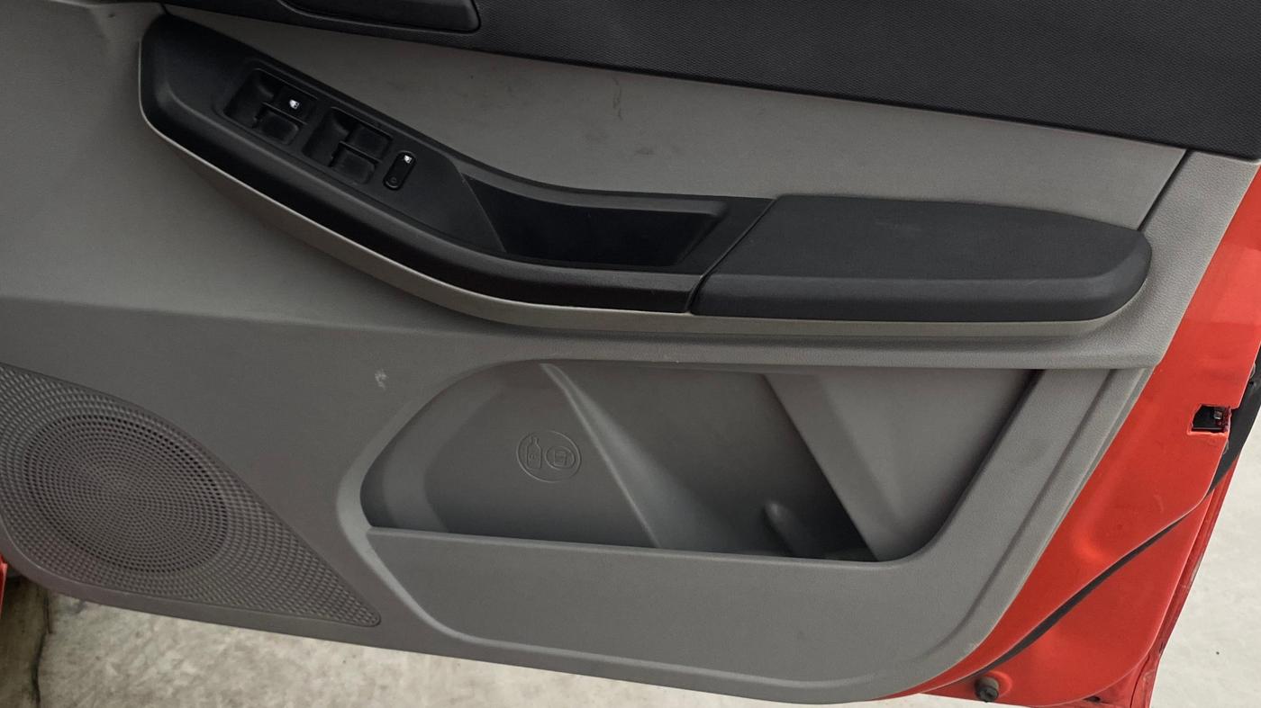 2022 Tata Tiago XT PETROL, Petrol, Manual, 67,653 km, Driver Side Door Panels Control