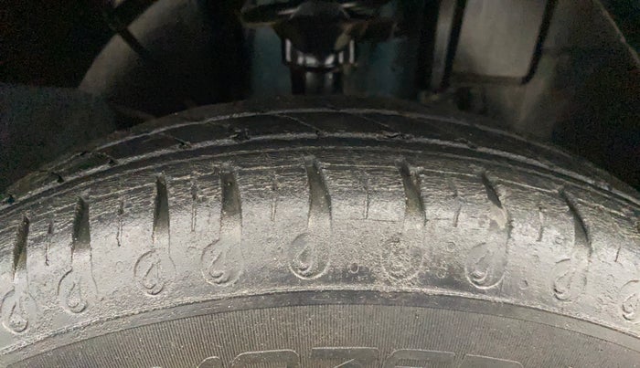 2020 Renault Kwid NEOTECH RXL 0.8, Petrol, Manual, 61,072 km, Right Front Tyre Tread