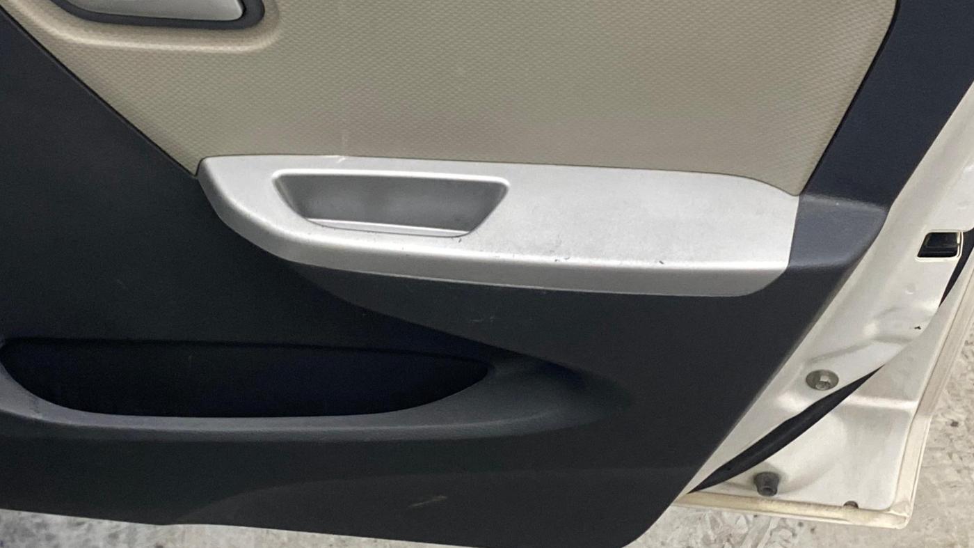 2014 Maruti Alto K10 VXI, Petrol, Manual, 43,002 km, Driver Side Door Panels Control