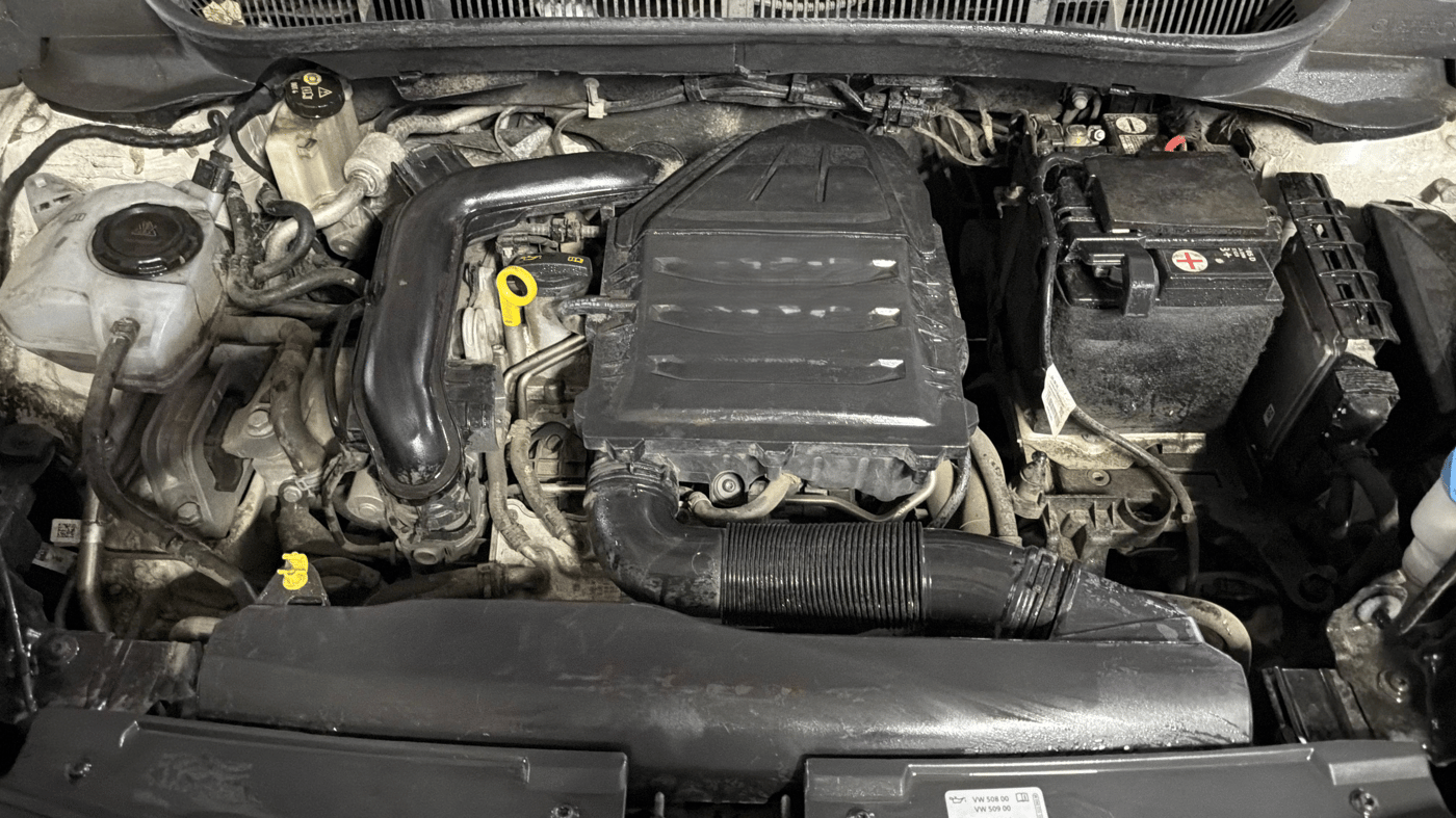 2023 Skoda KUSHAQ Active plus 1.0 TSI , Petrol, Manual, 24,526 km, Engine View