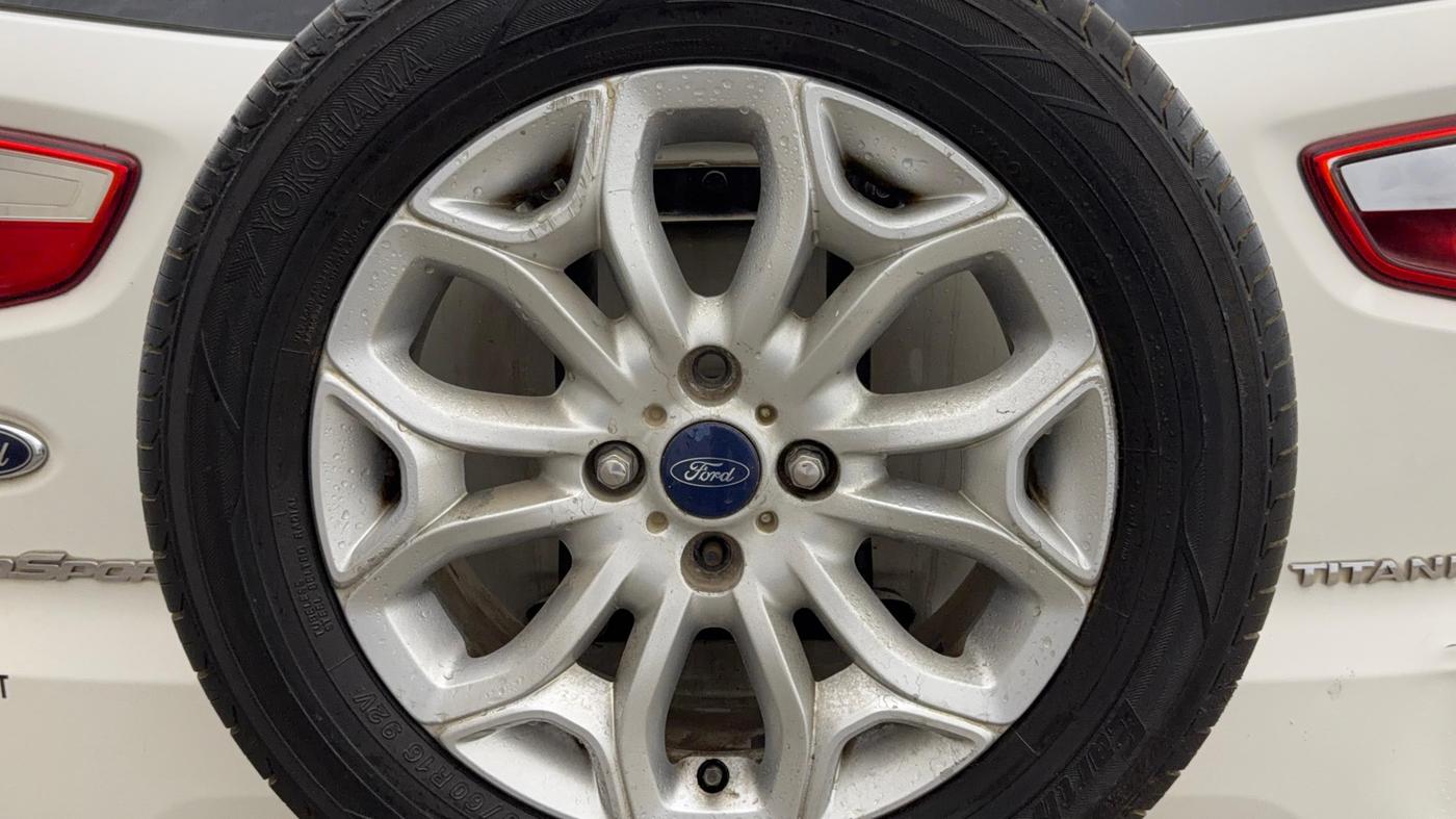 2017 Ford Ecosport TITANIUM 1.5L PETROL AT, Petrol, Automatic, 1,13,429 km, Spare Tyre