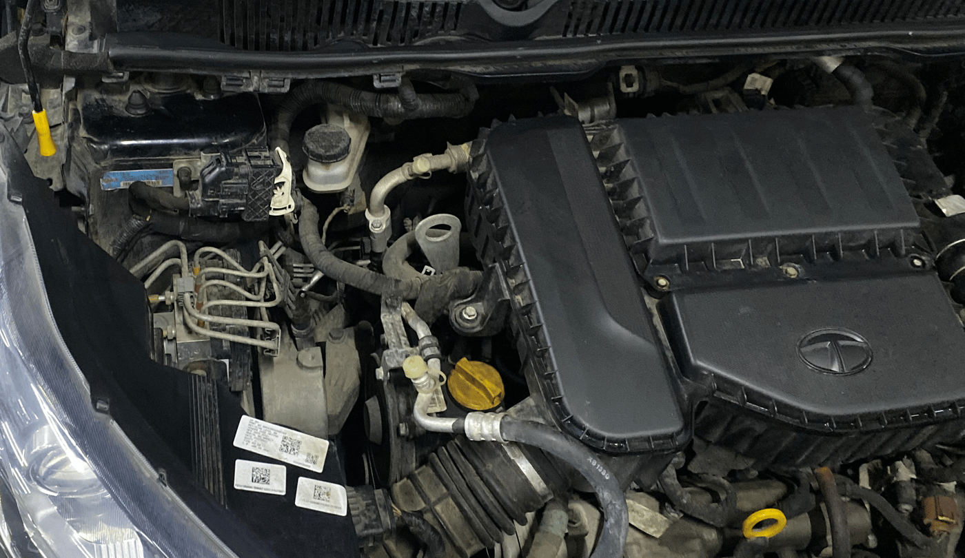 2021 Tata NEXON XZA PLUS DIESEL DARK EDITION, Diesel, Automatic, 84,068 km, Engine View - Right