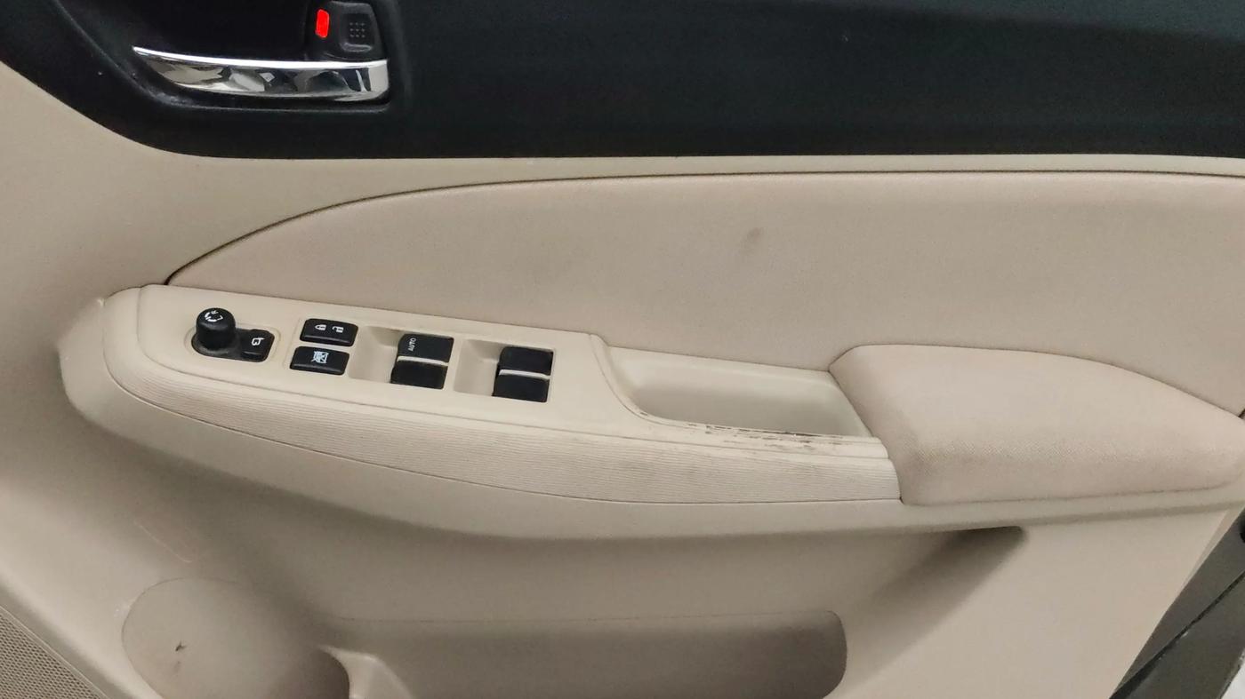 2022 Maruti Dzire VXI AMT, Petrol, Automatic, 29,102 km, Driver Side Door Panels Control