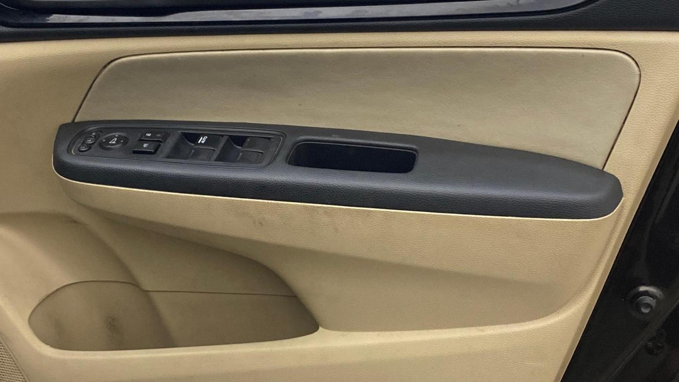2019 Honda Amaze 1.5L I-DTEC V CVT, Diesel, Automatic, 1,12,428 km, Driver Side Door Panels Control