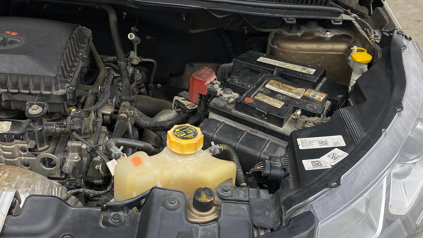 2022 Tata NEXON XZA PLUS (PREMIUM) PETROL JET, Petrol, Automatic, 19,836 km, Engine View - Left
