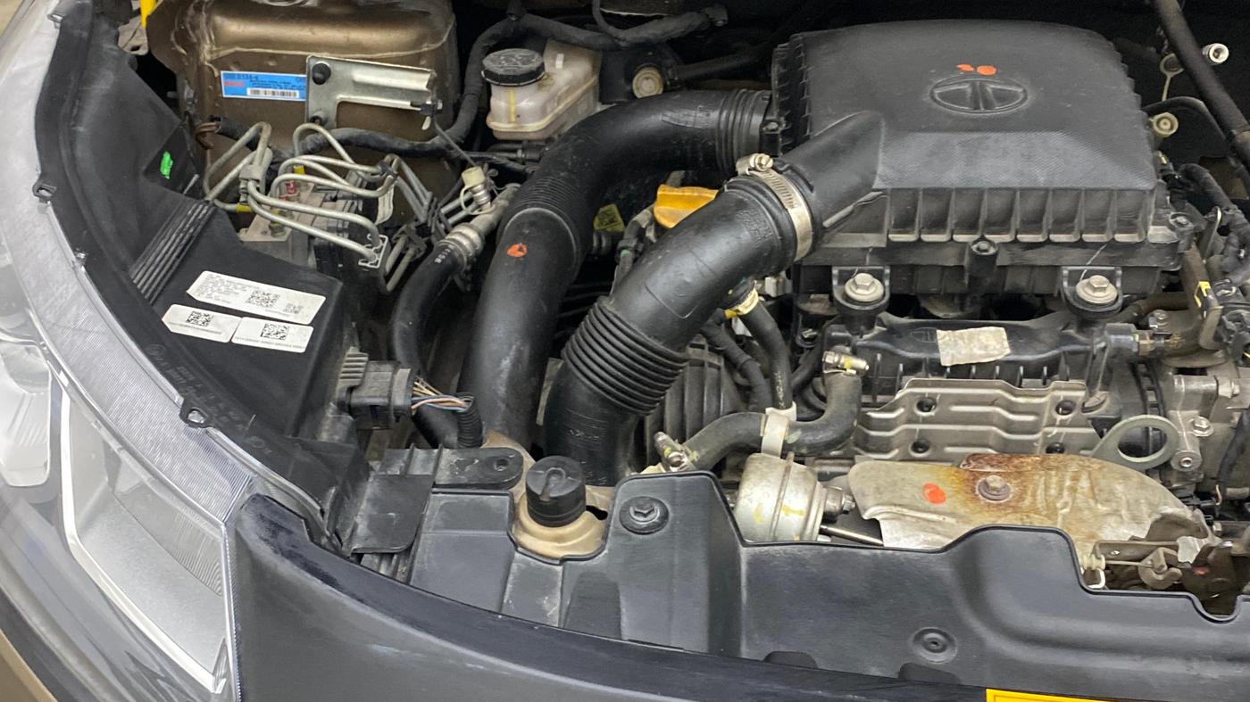 2022 Tata NEXON XZA PLUS (PREMIUM) PETROL JET, Petrol, Automatic, 19,836 km, Engine View - Right