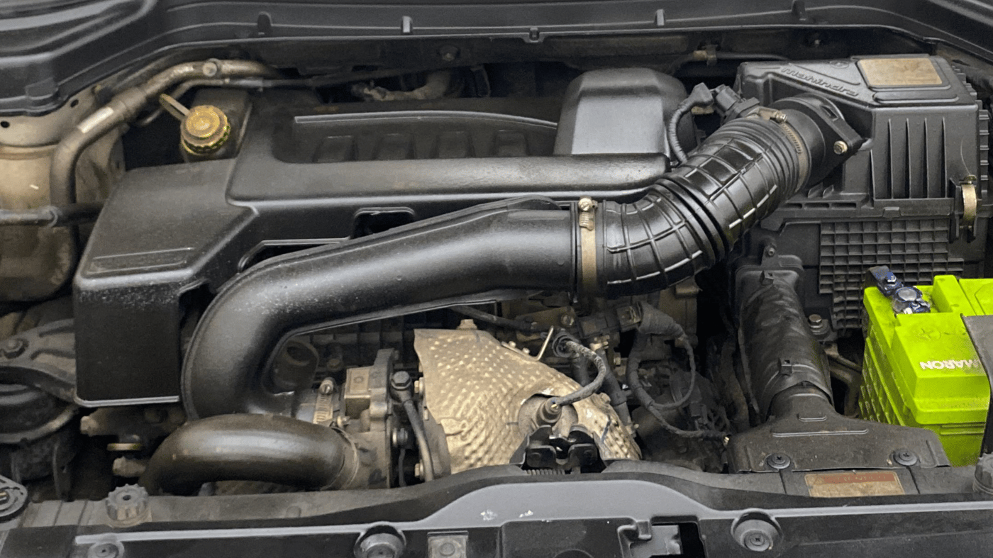 2022 Mahindra XUV300 W6 1.5 DIESEL AMT, Diesel, Automatic, 14,620 km, Engine View