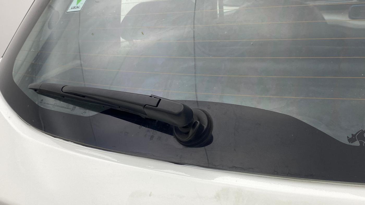 2022 Tata PUNCH CREATIVE  MT, Petrol, Manual, 1,04,764 km, Rear Wiper
