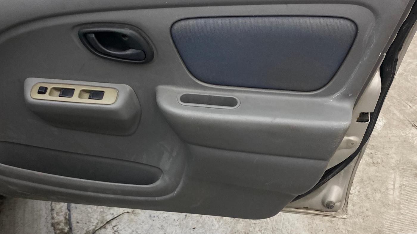 2013 Maruti Alto K10 VXI, Petrol, Manual, 82,678 km, Driver Side Door Panels Control