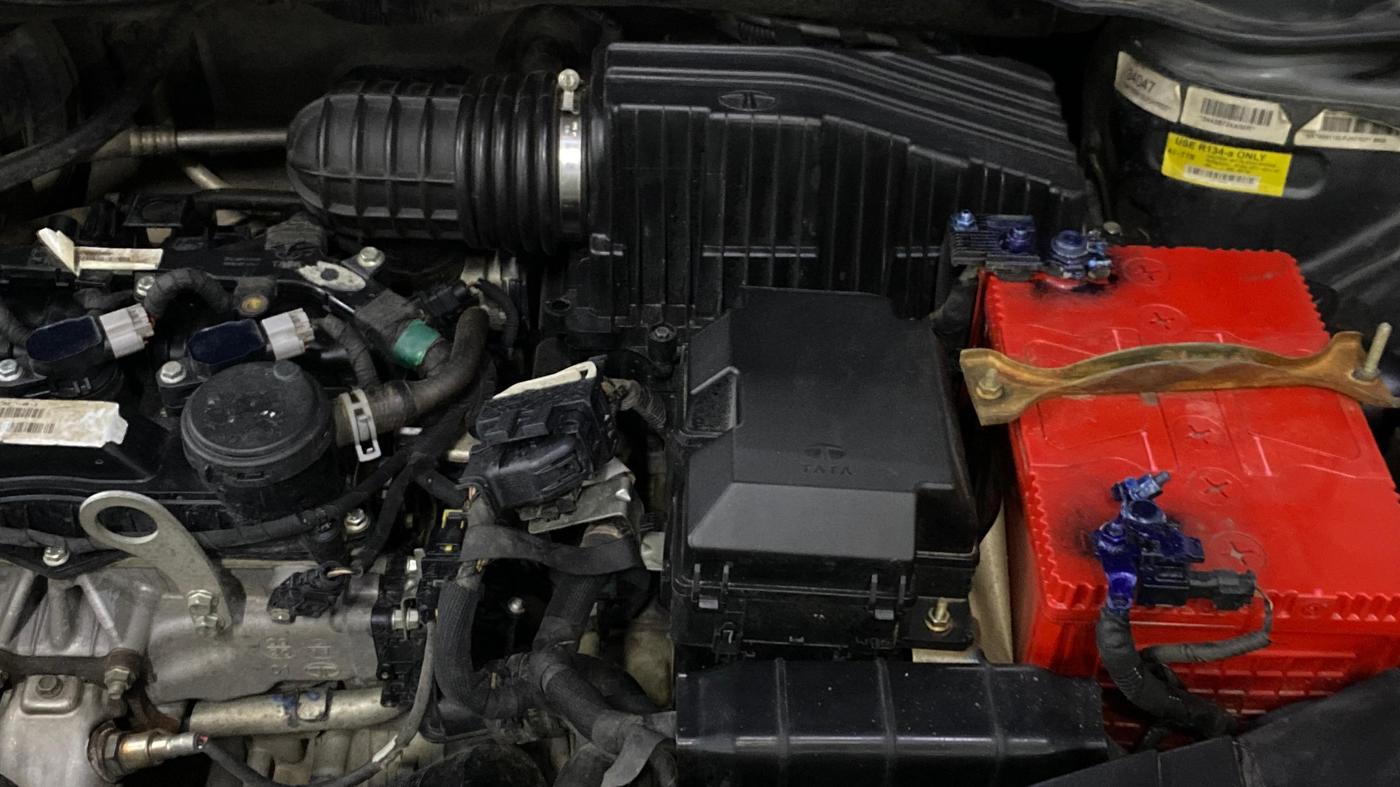 2020 Tata ALTROZ XZ PETROL, Petrol, Manual, 81,756 km, Engine View - Left