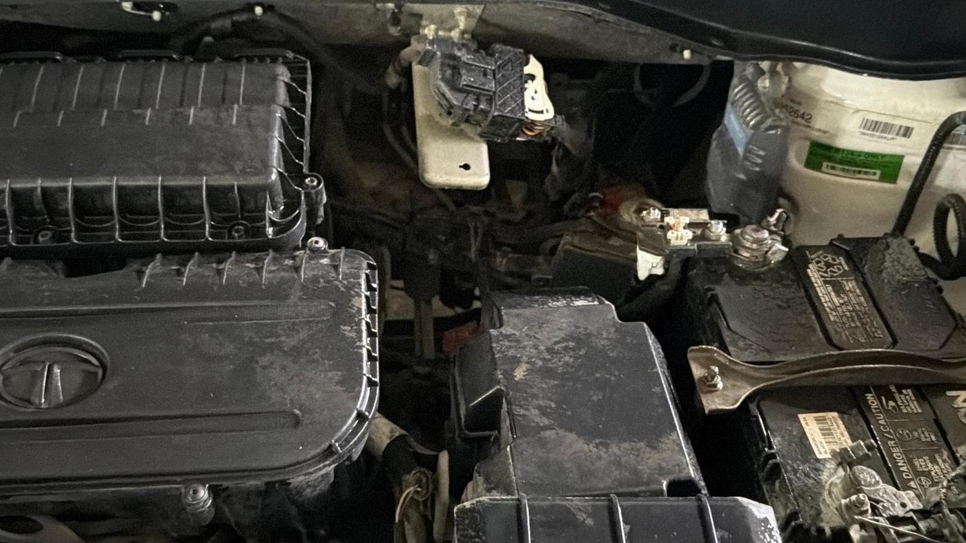 2022 Tata PUNCH PURE MT, CNG, Manual, 87,906 km, Engine View - Left
