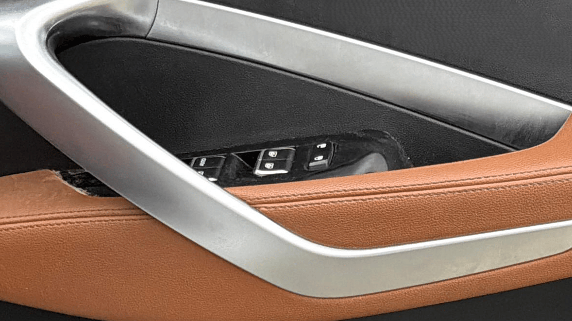 2022 MG HECTOR PLUS SHARP 1.5 PETROL TURBO CVT 6-STR, Petrol, Automatic, 59,668 km, Driver Side Door Panels Control