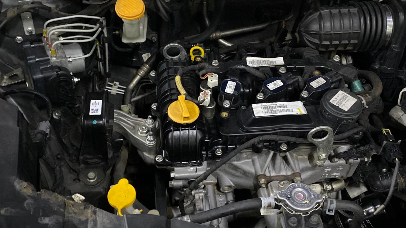 2022 Tata ALTROZ XE PLUS PETROL, Petrol, Manual, 87,657 km, Engine View - Right