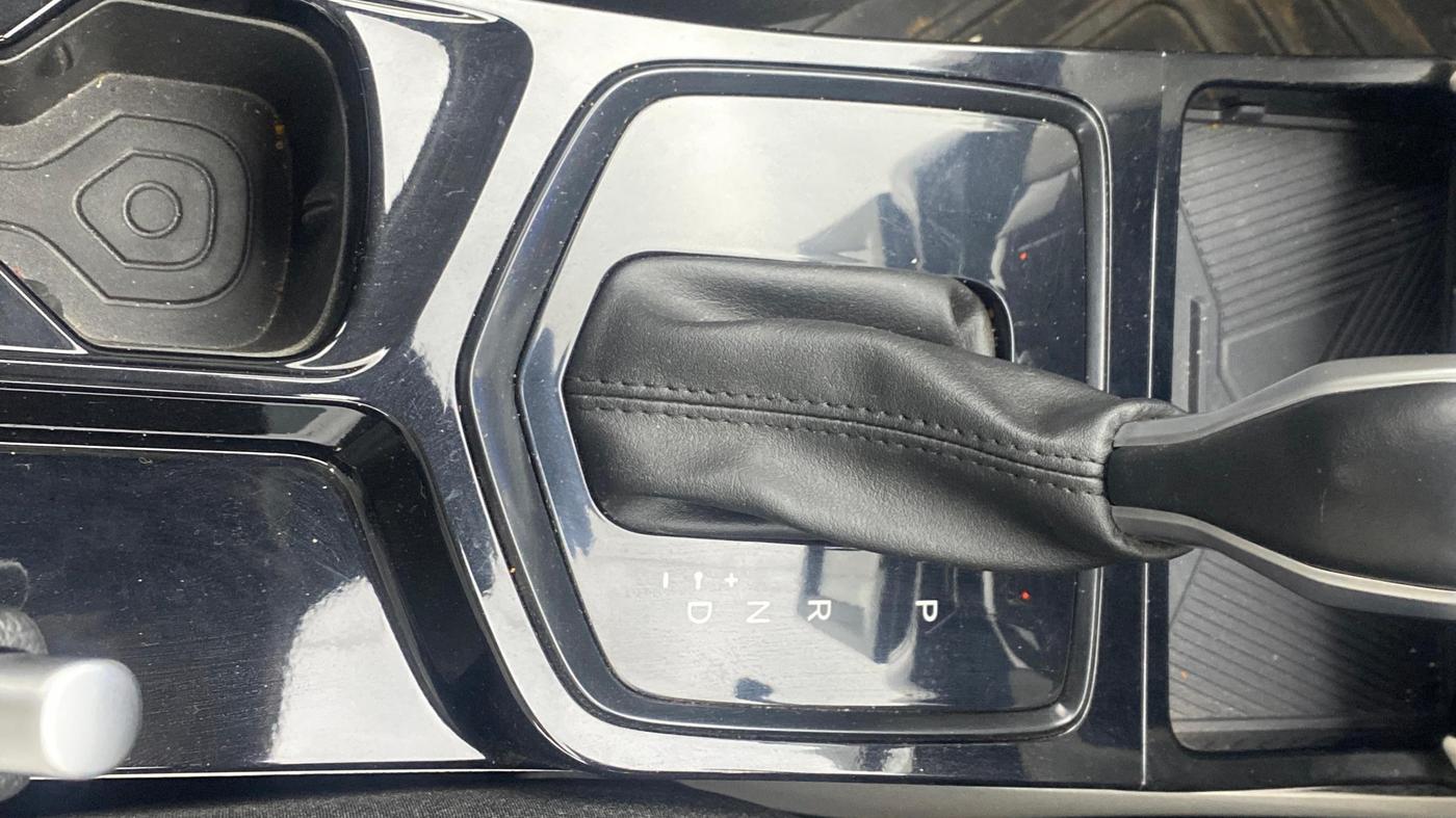 2025 Mahindra XUV 3XO MX2 Pro 1.2 L TCMPFI AT, Petrol, Automatic, 7,771 km, Gear Lever