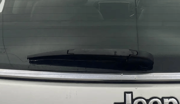 2018 Jeep Compass LIMITED (O) 2.0 DIESEL, Diesel, Manual, 1,22,447 km, Rear Wiper