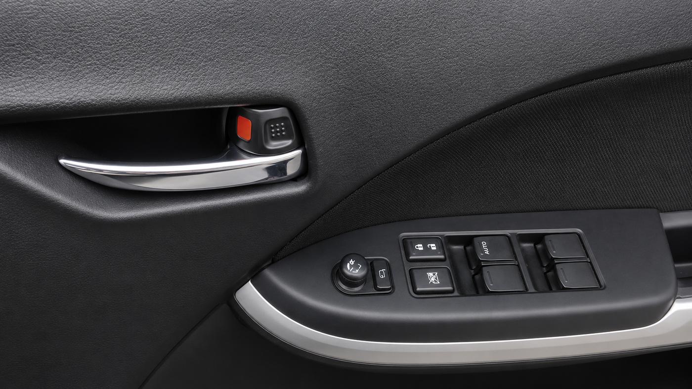 2016 Maruti Baleno ZETA PETROL 1.2, Petrol, Manual, 53,192 km, Driver Side Door Panels Control