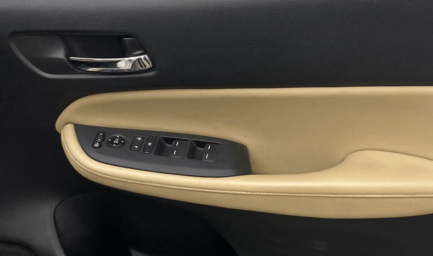 2020 Honda City 1.5L I-DTEC ZX, Diesel, Manual, 86,089 km, Driver Side Door Panels Control