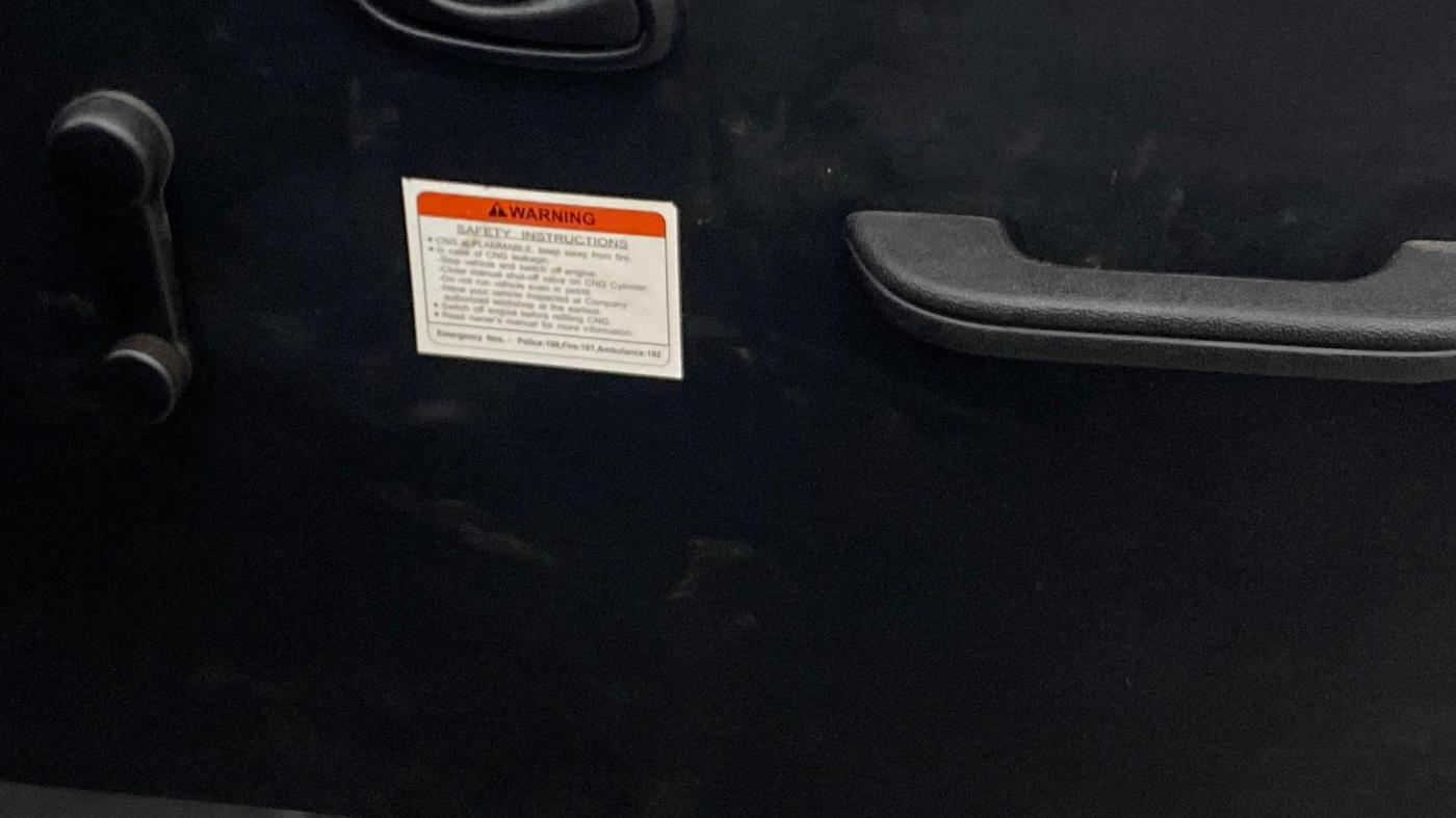 2023 Maruti Eeco 5 STR AC CNG, CNG, Manual, 83,961 km, Driver Side Door Panels Control