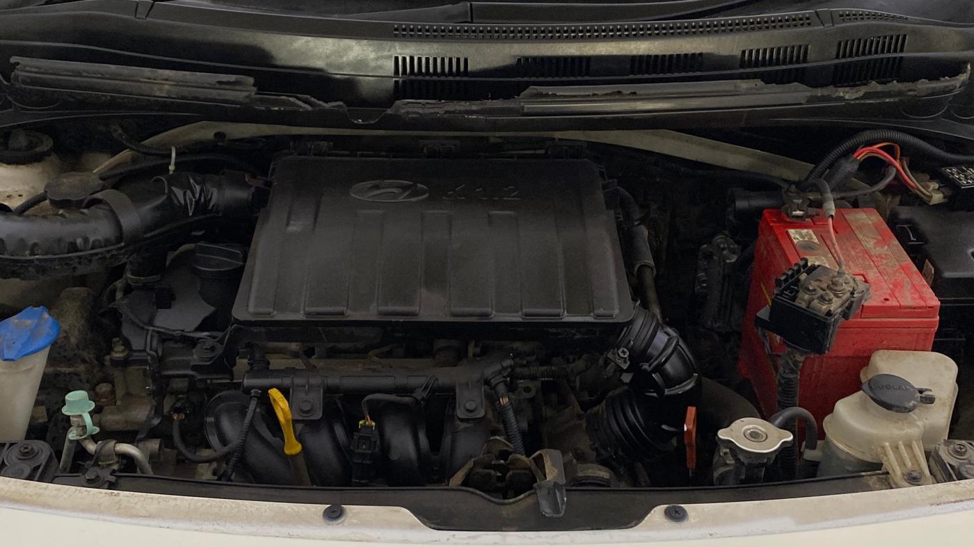 2016 Hyundai Grand i10 ASTA AT 1.2 KAPPA VTVT, Petrol, Automatic, 40,443 km, Engine View