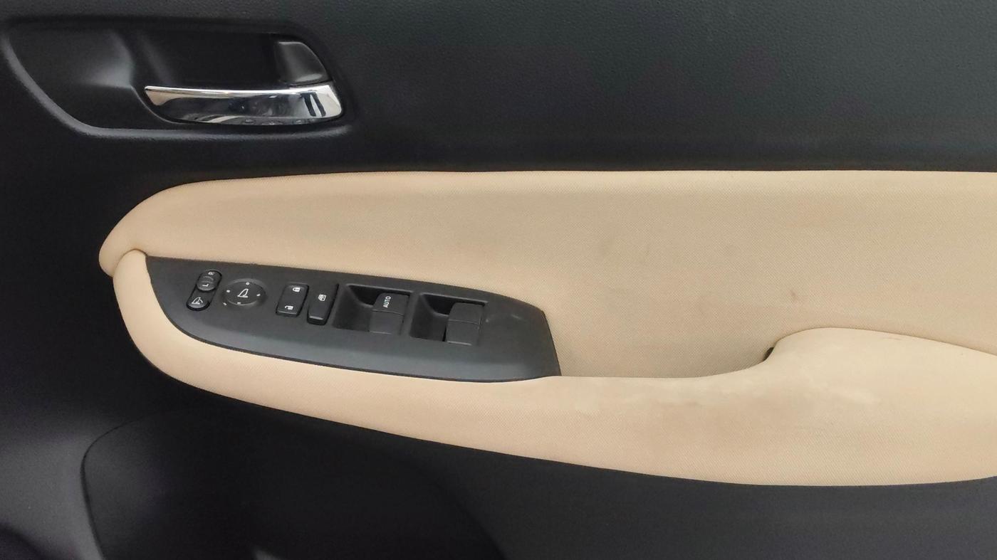 2021 Honda City 1.5L I-VTEC V MT 5TH GEN, Petrol, Manual, 35,586 km, Driver Side Door Panels Control