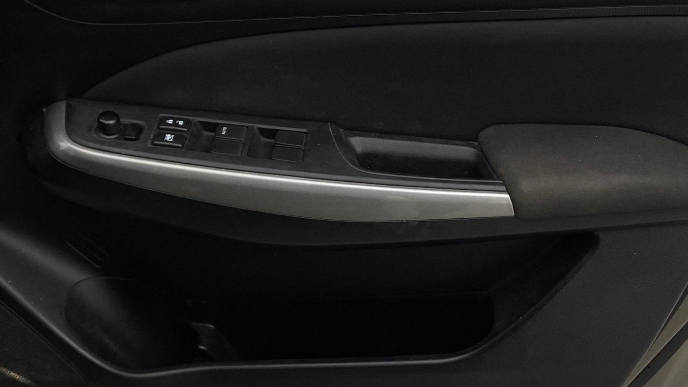 2018 Maruti Swift ZXI AMT, Petrol, Automatic, 73,679 km, Driver Side Door Panels Control